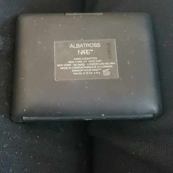 NARS albatross highlighter - Picture 2 of 4